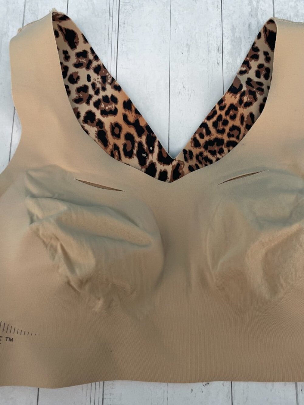Evelyn & Bobbie Defy Bra - Leopard S - Picture 3 of 4